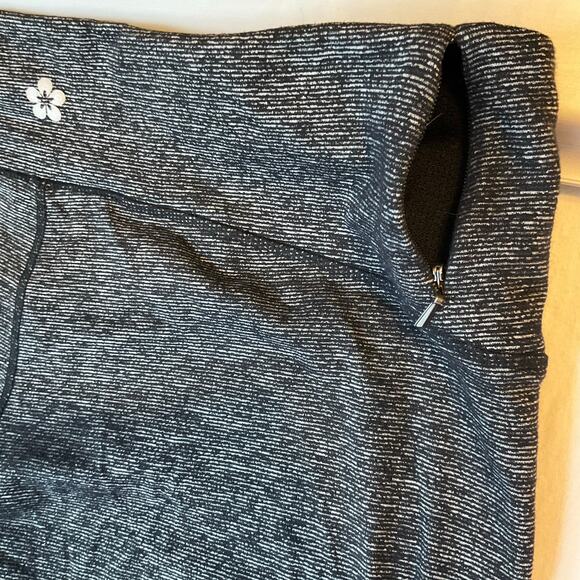 Tuff Athletics Women Leggings size XL Full length Mid Rise Stretchy Gray - Picture 9 of 11